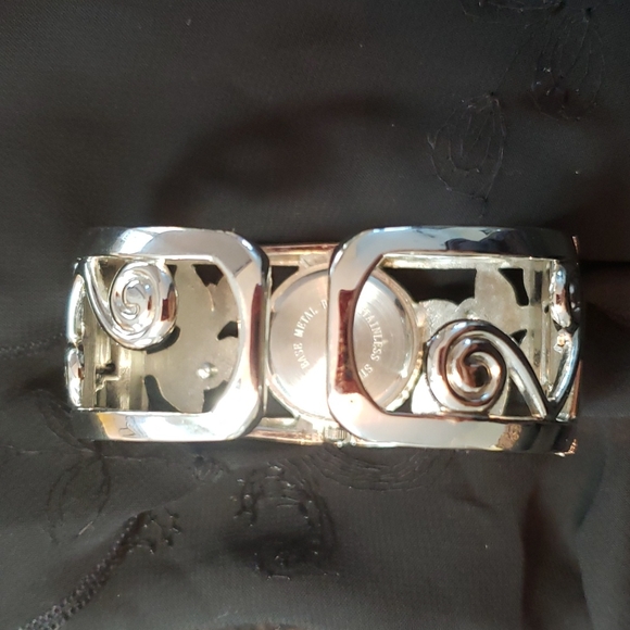 Collezio Silver Tone Cuff Bracelet Watch - Picture 4 of 17